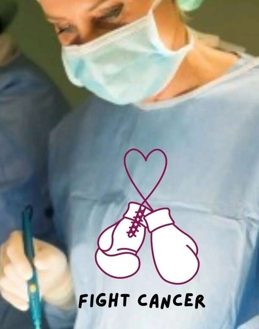 «Πoλεμάμε τον καρκίνο»: H Νατάσα Παζαΐτη μέσα από το χειρουργείο σε μια συγκλονιστική φωτογραφία