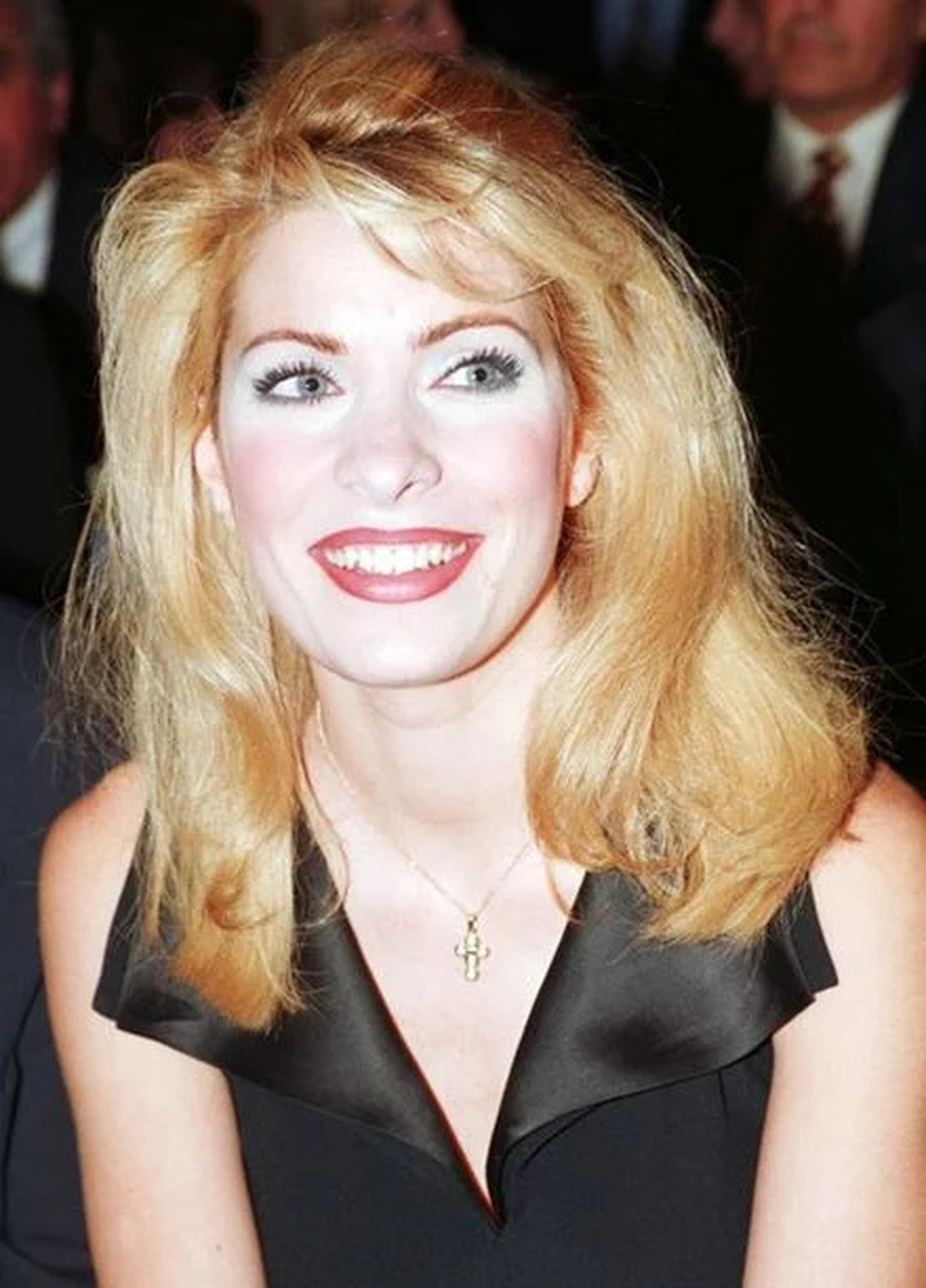 Η ομορφότερη Ελληνίδα που πέρασε από την ελληνική τηλεόραση – Σπάνιες φωτογραφίες από την παιδική της ηλικία που τα αποδεικνύουν όλα