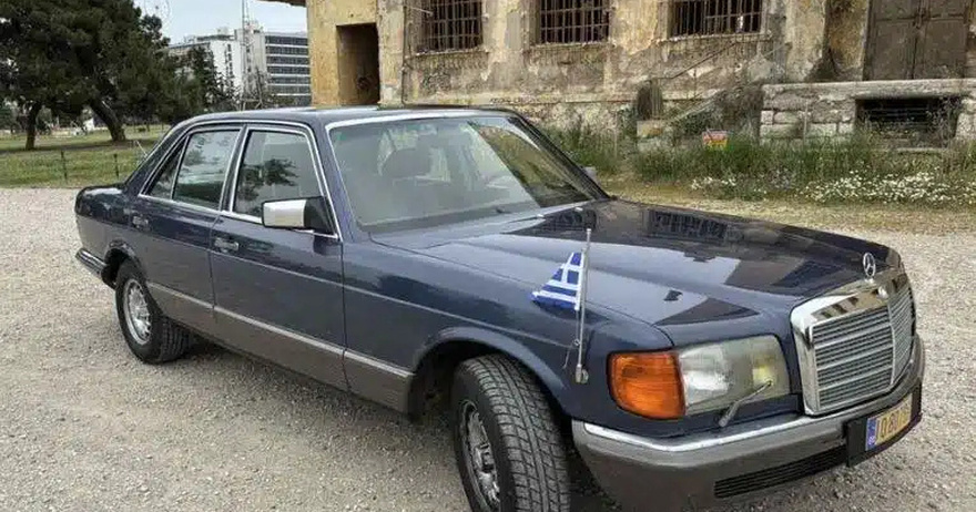 Πουλήθnκε η θρυλική Mercedes του Ανδρέα Παπανδρέου – Ποιος την αγόρασε και πόσα χρńματα έδωσε