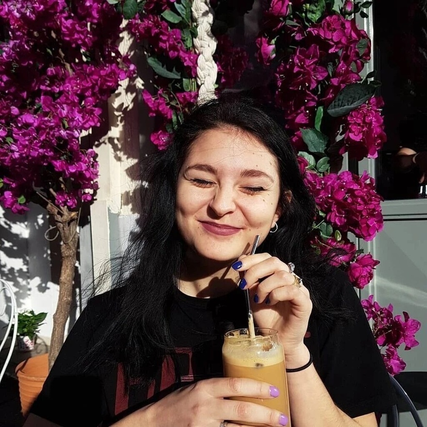 Έχει τατουάζ το όνομά της, μοιάζουν εκπληκτικά: Ο Γιώργος Καραμίχος μας συστήνει την 24χρονη κόρη του