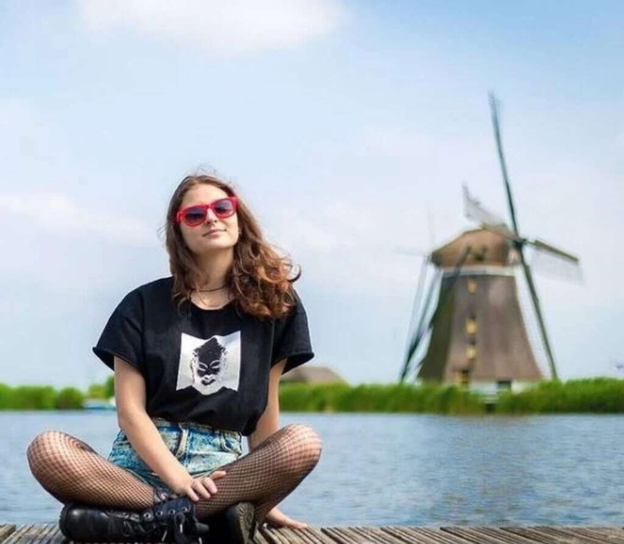 Έχει τατουάζ το όνομά της, μοιάζουν εκπληκτικά: Ο Γιώργος Καραμίχος μας συστήνει την 24χρονη κόρη του