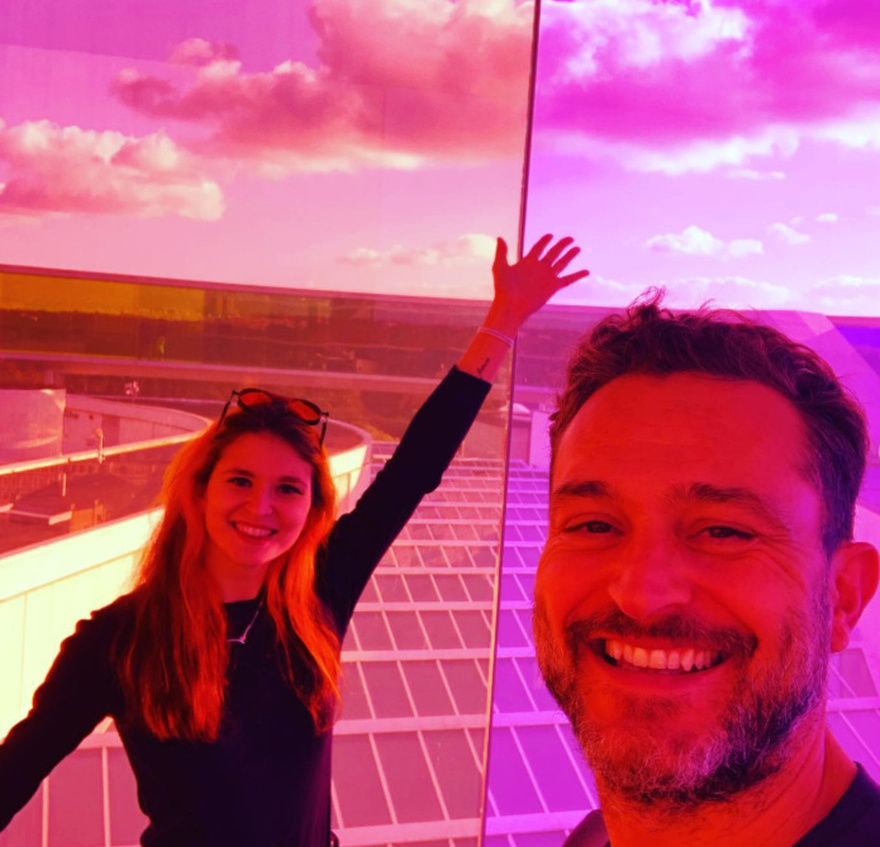 Έχει τατουάζ το όνομά της, μοιάζουν εκπληκτικά: Ο Γιώργος Καραμίχος μας συστήνει την 24χρονη κόρη του