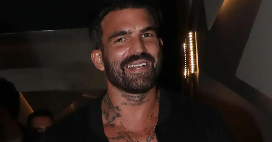 “Σκίζουν” σαν λεπίδες τα λόγια του: Ο Δημήτρης Αλεξάνδρου “τελείωσε” οριστικά την Ιωάννα Τούνη με 10 σκληρές λέξεις