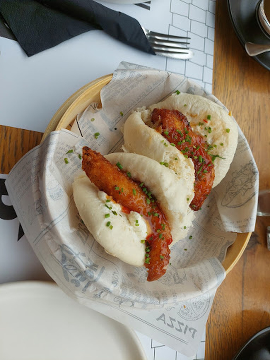 Braxton – Το All-Day Hotspot στον Άγιο Δημήτριο που Κερδίζει τις Εντυπώσεις