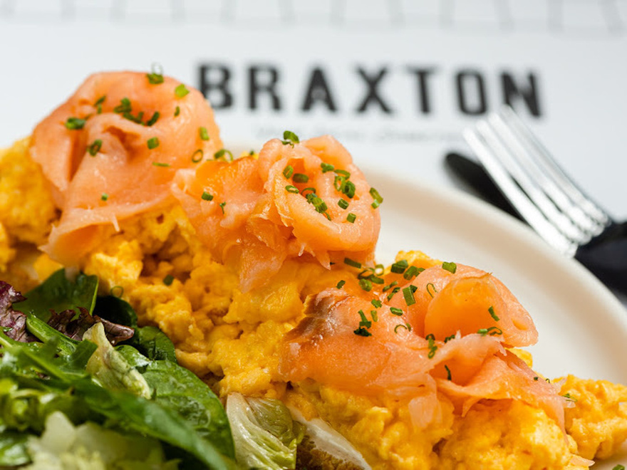 Braxton – Το All-Day Hotspot στον Άγιο Δημήτριο που Κερδίζει τις Εντυπώσεις