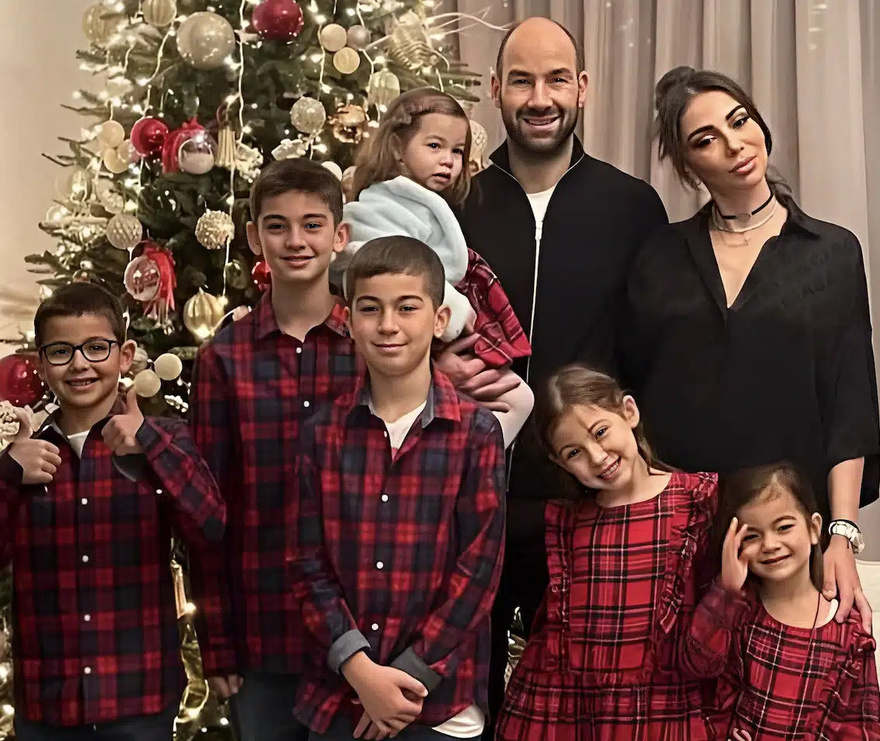 Βασίλης Σπανούλης – Ολυμπία Χοψονίδου: Ο γιος τους Θανάσης έγινε 15 ετών