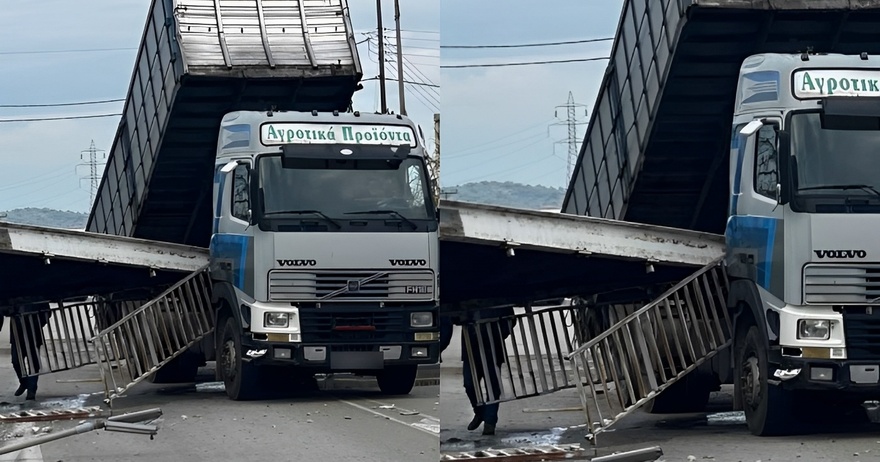 Νταλίκα γκρέμισε την πεζογέφυρα στην Εθνική οδό