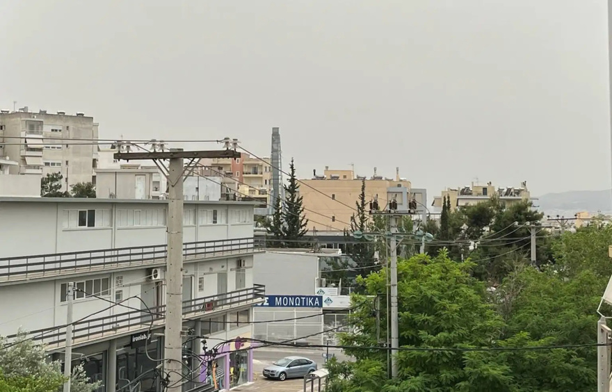 Αφρικανική σκόνη «πνίγει» την Αθήνα: Πώς να προστατευτείτε