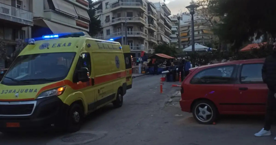 ΕΚΤΑΚΤΟ: Απίστευτη Τραγωδία στο κέντρο της Αθήνας – Εικόνες σoκ μέσα σε λαϊκή – “Έσκασαν” επάνω στους πάγκους