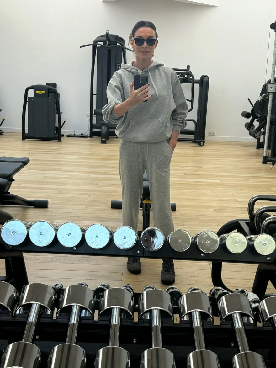 Η Τατιάνα Στεφανίδου αποκαλύπτει: Έτσι αποκτώ ομοιόμορφο μαύρισμα χωρίς ρυτίδες και σημάδια