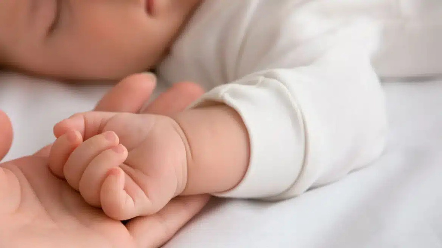 Σπάνια μεταμόσχευση – Βρέφος 8 μηνών έδωσε δώρο ζωής σε 48χρονη γυναίκα