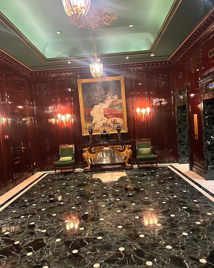 Μιμή Ντενίση: Στο Παρίσι με την 24χρονη κόρη της, Μαριτίνα