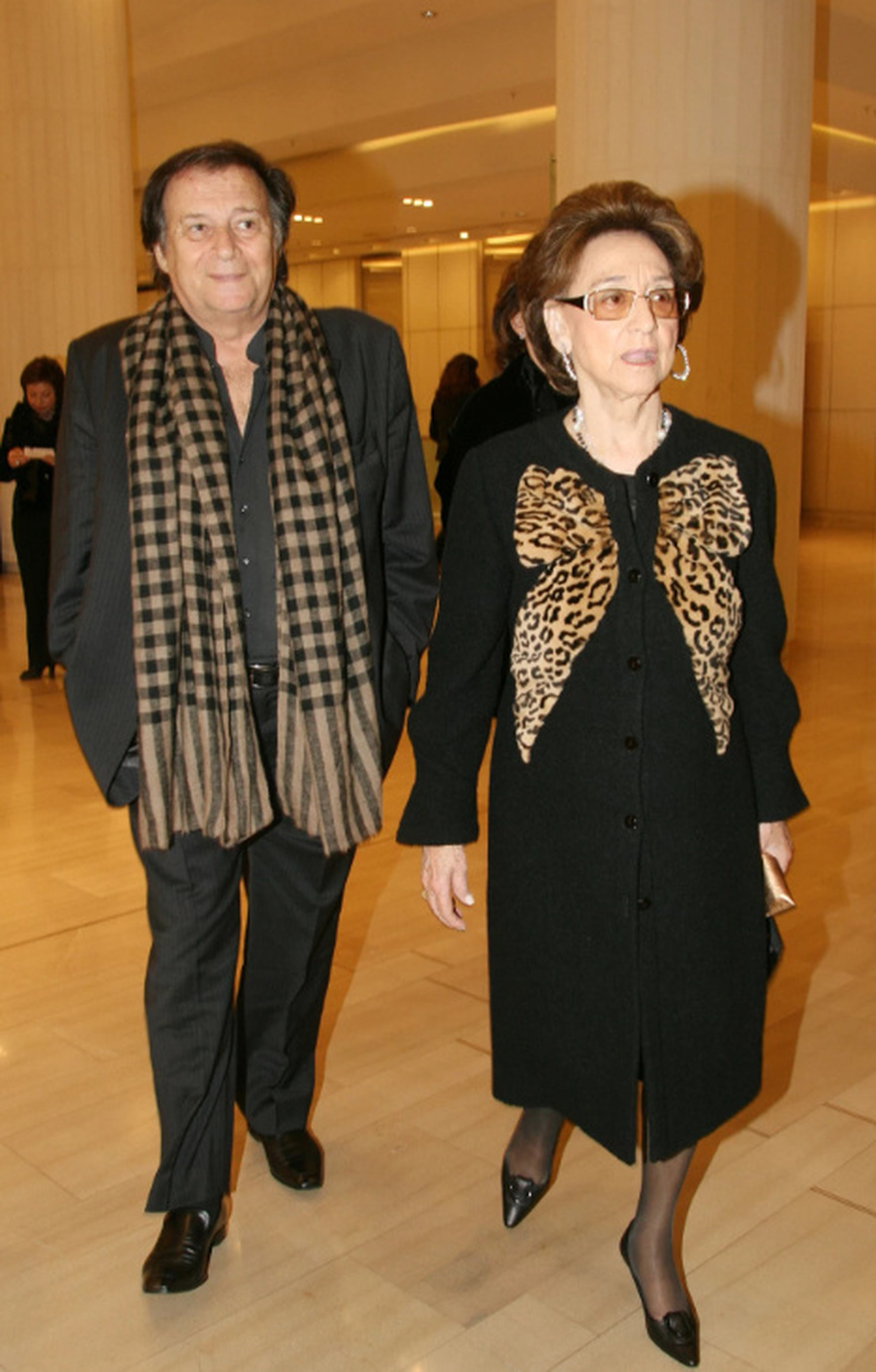 Εριέττα Λάτση: Μια ζωή σαν μυθιστόρημα, το κλέψιμο στα 16, η ευτυχισμένη οικογένεια, οι δωρεές και η σπάνια φωτογραφία με την Νταϊάνα