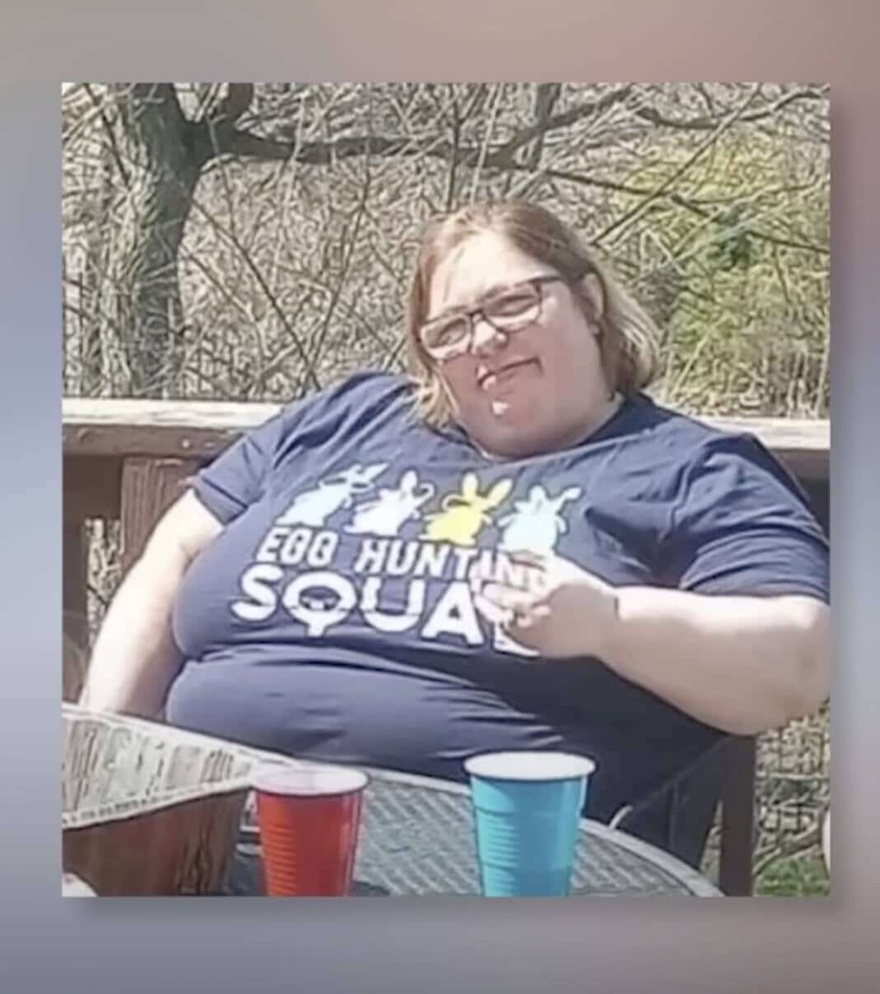 10χρονος πέθανε όταν η ανάδοχη μητέρα του που ζύγιζε 150 κιλά έκατσε πάνω του για να τον τιμωρήσει – Σοκαριστικό υλικό από κάμερα ασφαλείας