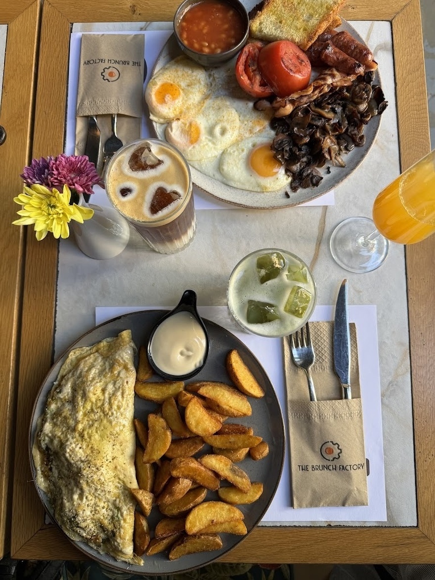 Brunch Factory: Το Όνομα Μιλάει από Μόνο του