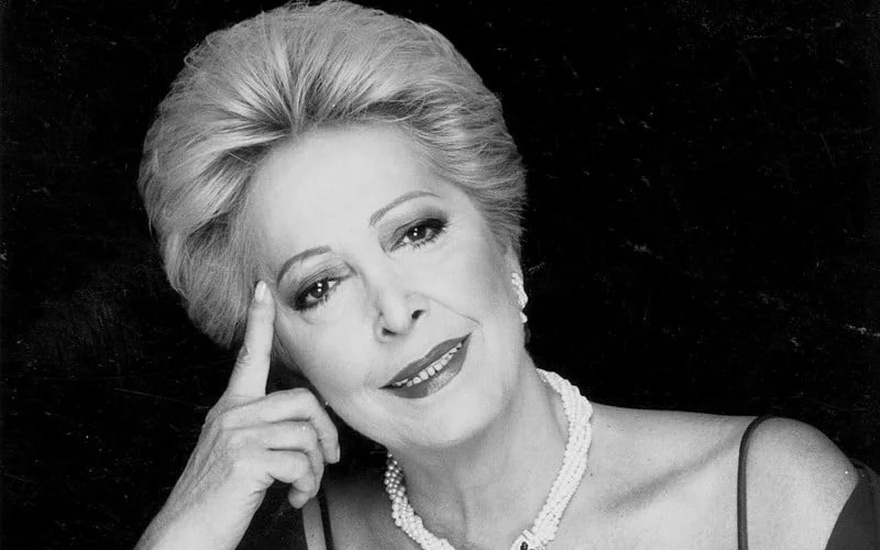 Γιορτή της Μητέρας: 15 διάσημες Ελληνίδες μητέρες που απέδειξαν ότι η υιοθεσία δεν είναι μόνο λύση αλλά και επιλογή