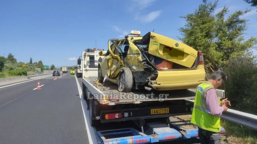 Λαμία: Σοβαρό τροχαίο στην Εθνική οδό – Φορτηγό διέλυσε ταξί