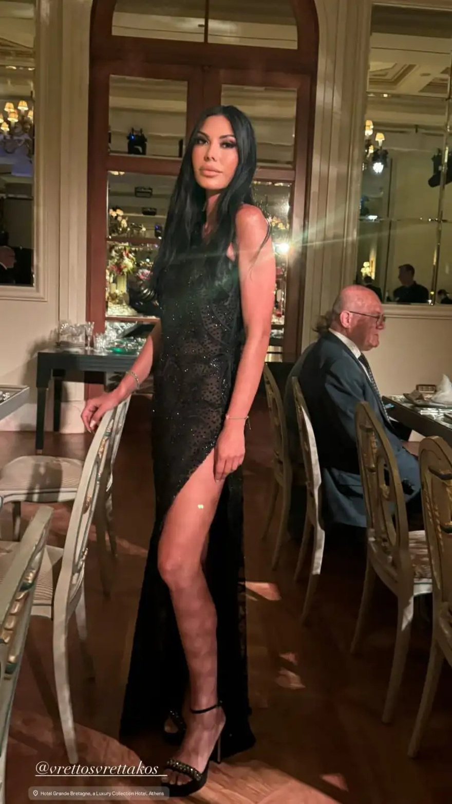 Όλοι κοιτούσαν την Σταματίνα αντί για την νύφη: Παντρεύτηκε η δημοσιογράφος Αλεξάνδρα Χατζηγεωργίου