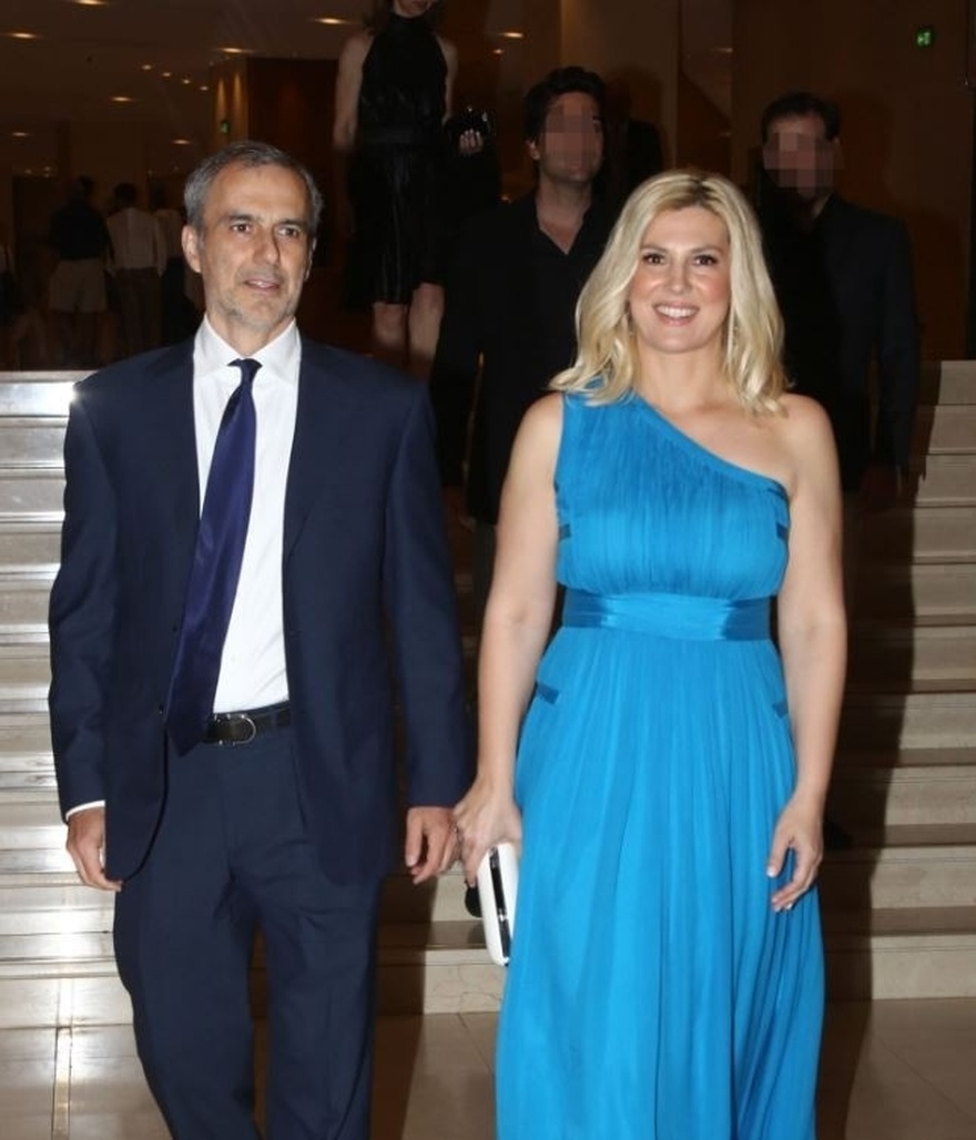 Μετά από 9 χρόνια και δύο βλαστάρια: Μαθεύτηκε η αιτία διαζυγίου της Ράνιας Θρασκιά με τον άντρα της