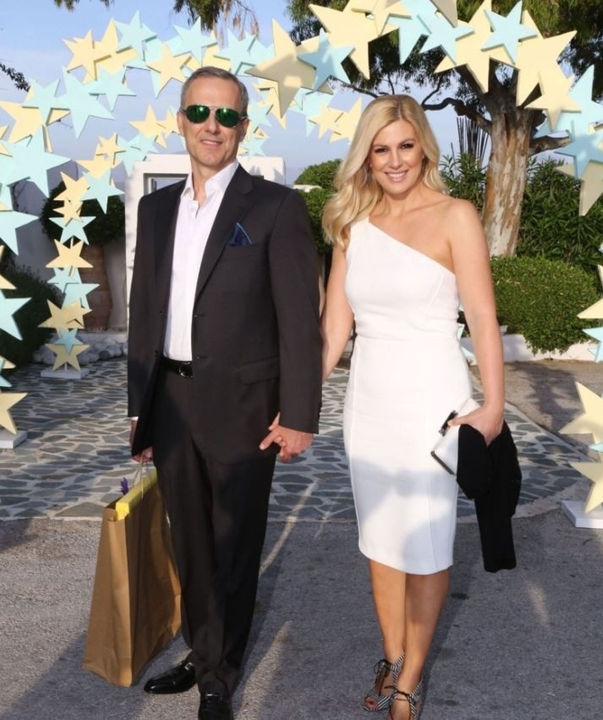 Μετά από 9 χρόνια και δύο βλαστάρια: Μαθεύτηκε η αιτία διαζυγίου της Ράνιας Θρασκιά με τον άντρα της