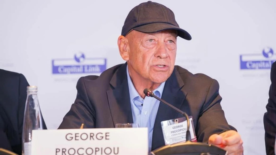 Έλληνας εφοπλιστής αγόρασε ολόκληρο τον Αστέρα Βουλιαγμένης – Σε σοκ η αγορά 🔻