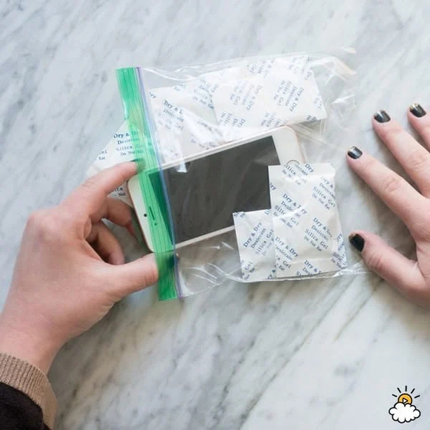 Μην πετάτε ποτέ αυτά τα μικρά σακουλάκια – Μπορούν να σας σώσουν πολλά λεφτά