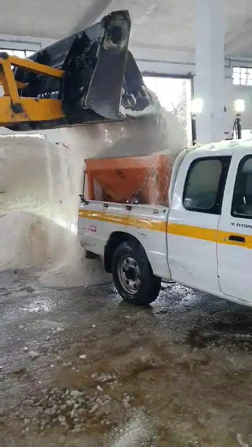 Καιρός: Κλειστά σχολεία αύριο στη Δυτική Μακεδονία, υποχρεωτικές αλυσίδες και απαγόρευση κυκλοφορίας των φορτηγών