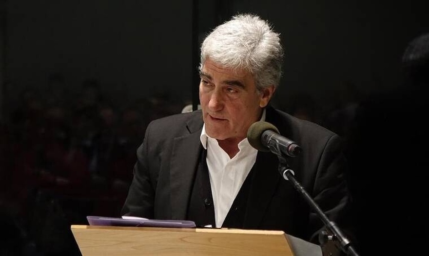 «Ξεκουράστηκε…»: Θρήνος για τον «κακό» του Παρά 5, Νίκο Νικολάου – «Μούδιασε» ο αγαπημένος ηθοποιός μόλις έμαθε ότι πέθανε ο ξάδερφός του