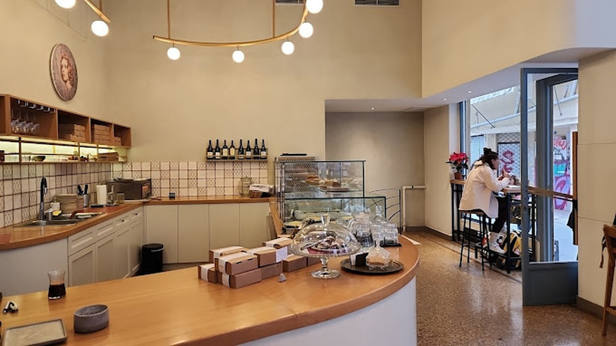 4 μέρη για street food στην Αθήνα που πρέπει να δοκιμάσετε