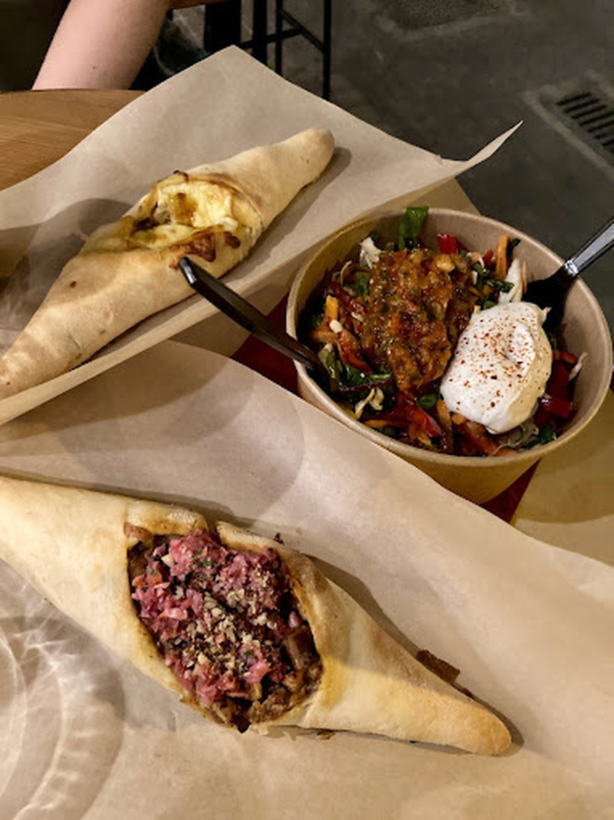 4 μέρη για street food στην Αθήνα που πρέπει να δοκιμάσετε