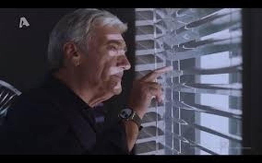 «Ξεκουράστηκε…»: Θρήνος για τον «κακό» του Παρά 5, Νίκο Νικολάου – «Μούδιασε» ο αγαπημένος ηθοποιός μόλις έμαθε ότι πέθανε ο ξάδερφός του