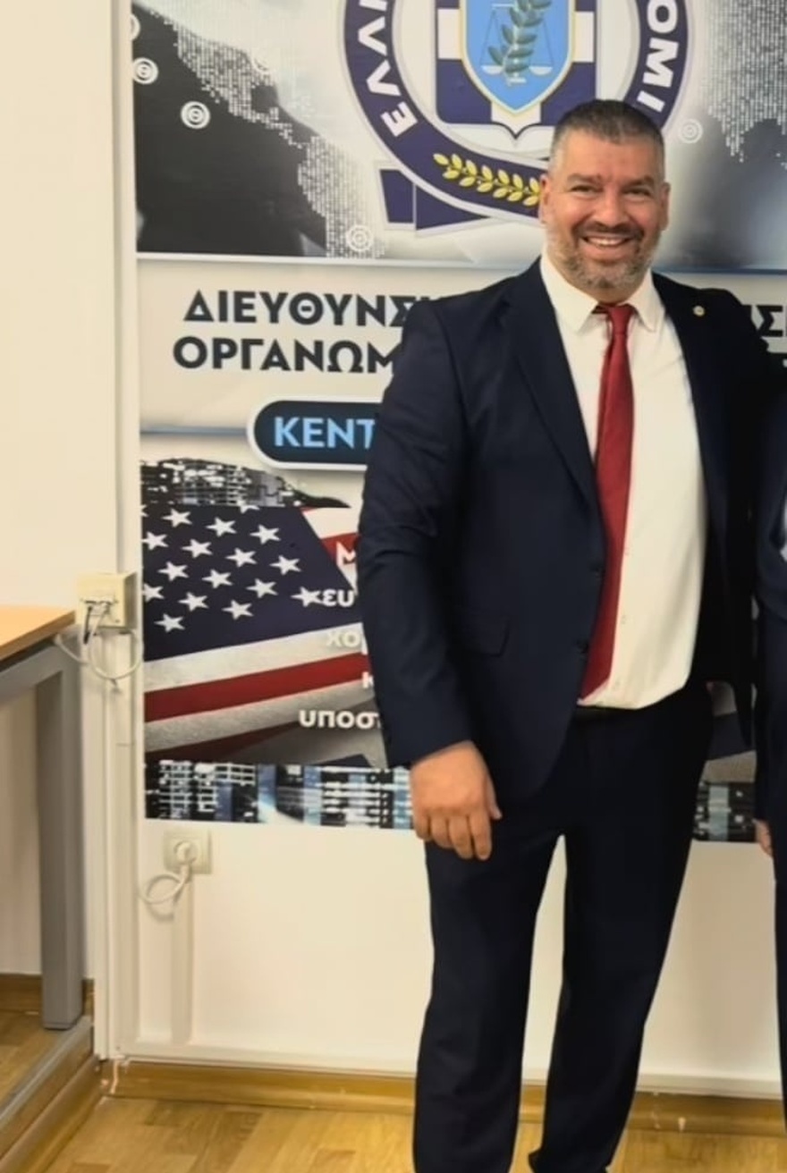 Σόκαρε το πανελλήνιο με τις καταγγελίες που έκανε στον «αέρα» ο Σπύρος Μαρτίκας: «Αυτός “έφαγε” τον Παντελή Παντελίδη τη νύχτα του μοιραίου τροχαίου