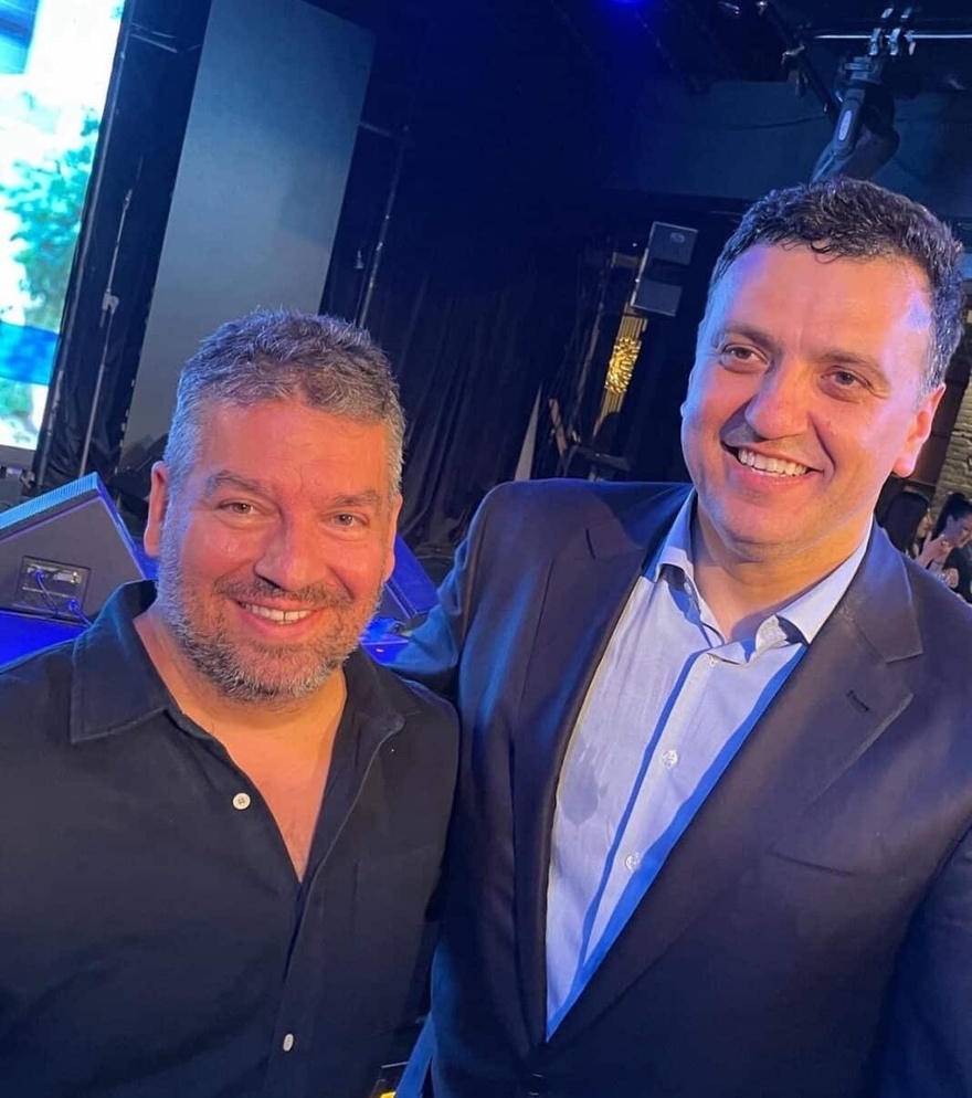 Σόκαρε το πανελλήνιο με τις καταγγελίες που έκανε στον «αέρα» ο Σπύρος Μαρτίκας: «Αυτός “έφαγε” τον Παντελή Παντελίδη τη νύχτα του μοιραίου τροχαίου