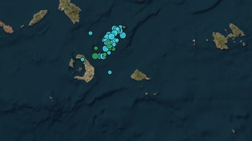 Έκτακτο τώρα: “Χτυπάει” ασταμάτητα ο εγκέλαδος Ελληνικό Νησί – Στιγμές αγωνίας για τους κατοίκους