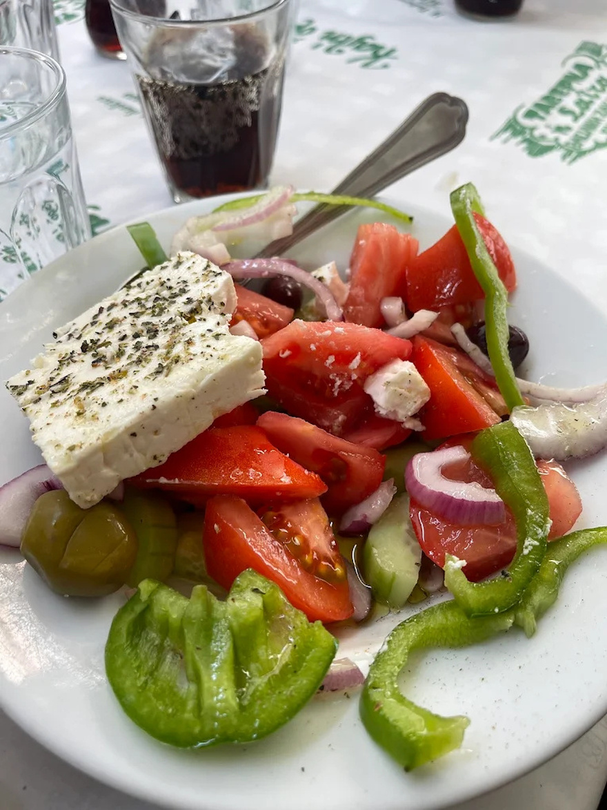 4 Ταβέρνες στην Πλάκα με παραδοσιακή Ελληνική κουζίνα