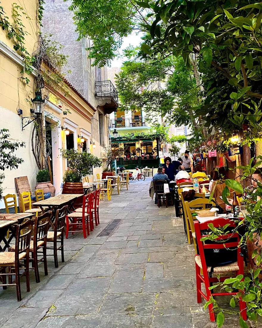 4 Ταβέρνες στην Πλάκα με παραδοσιακή Ελληνική κουζίνα