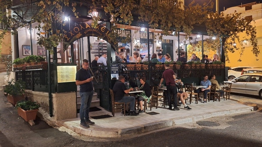 4 Ταβέρνες στην Πλάκα με παραδοσιακή Ελληνική κουζίνα