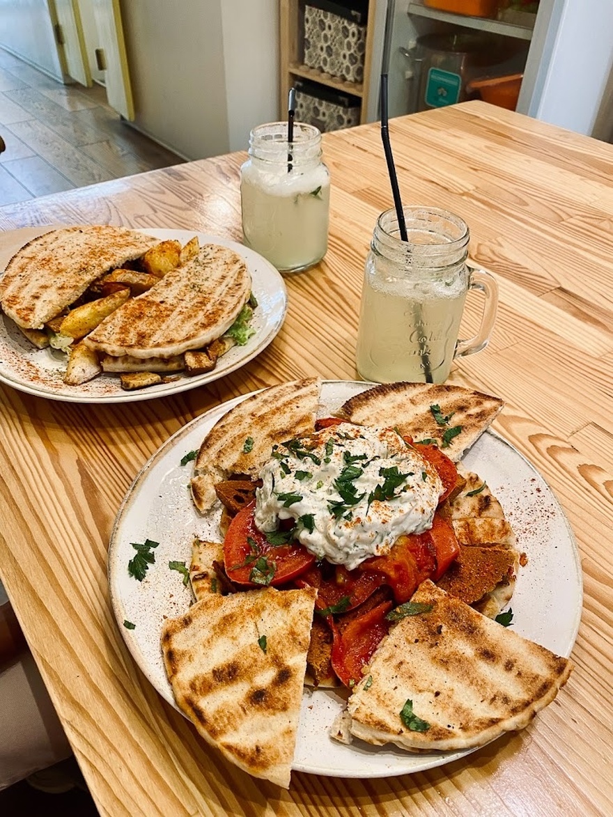 4 vegan εστιατόρια που πρέπει να επισκεφθείς