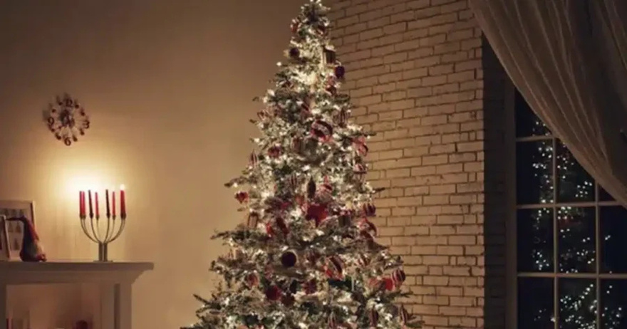 Αντίο στο κλασικό δέντρο: Το φωτιστικό από τα Zara Home που γίνεται το νέο κομψό χριστουγεννιάτικο décor