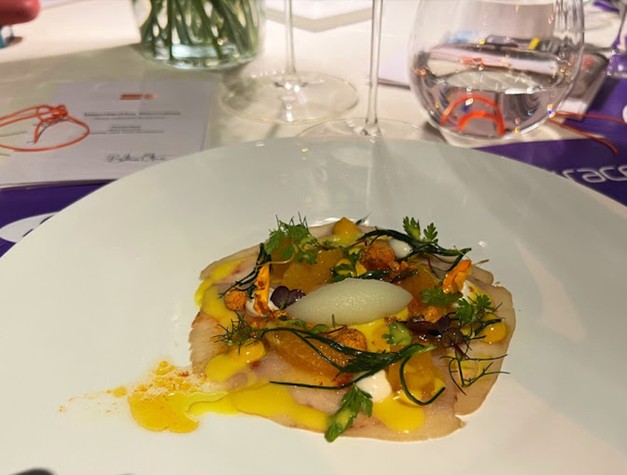 Botrini’s: Μια σύγχρονη ερμηνεία της ελληνικής μαγειρικής παράδοσης μέσα από μια ανθολογία βραβευμένων δημιουργιών.