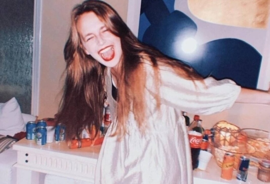 Μαρία Μαγγίνα: Αυτή είναι η μητέρα της κόρης του Απόστολου Γκλέτσου – Με τι ασχολείται