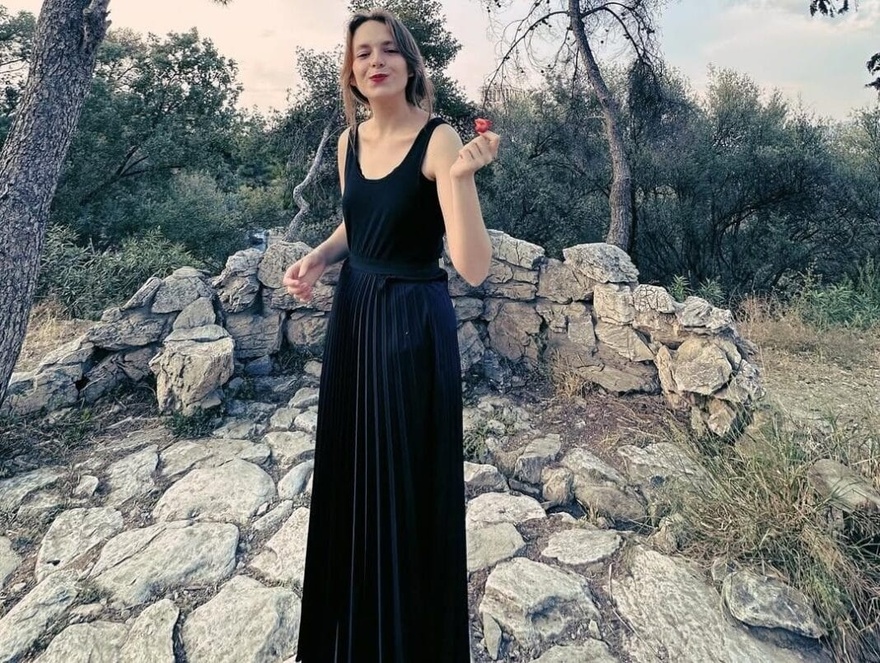 Μαρία Μαγγίνα: Αυτή είναι η μητέρα της κόρης του Απόστολου Γκλέτσου – Με τι ασχολείται