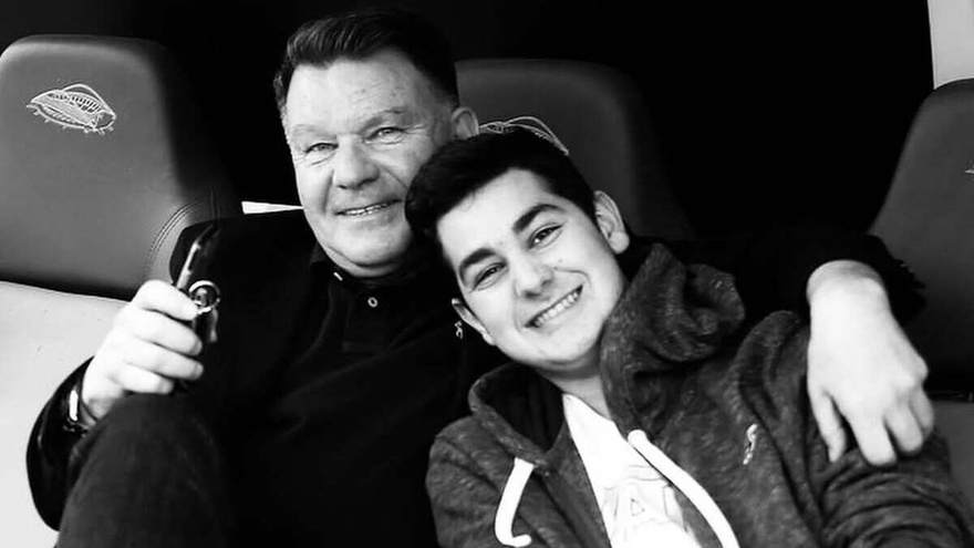 Συγκλονιστικό: Το προφητικό μήνυμα που είχε στο κινητό του ο Αλέξης Κούγιας από τον γιο του – Ζητούσε από τον πατέρα του 1 μόνο πράγμα