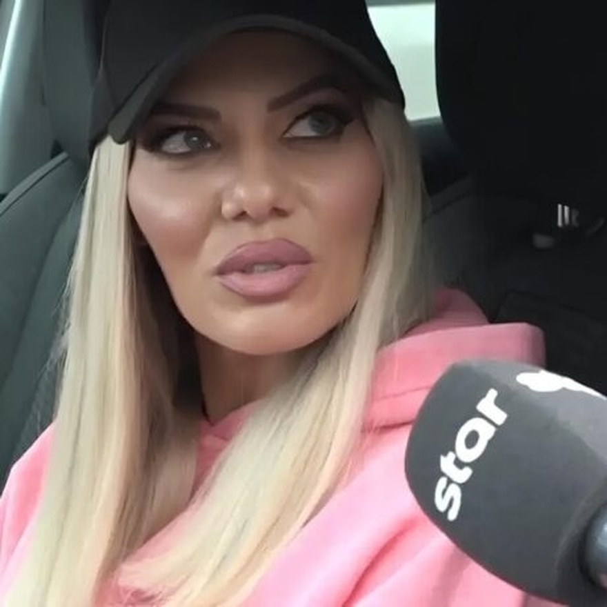 Αγνώριστη πασίγνωστη Ελληνίδα παρουσιάστρια – Έγινε άλλος… άνθρωπος από τις επεμβάσεις