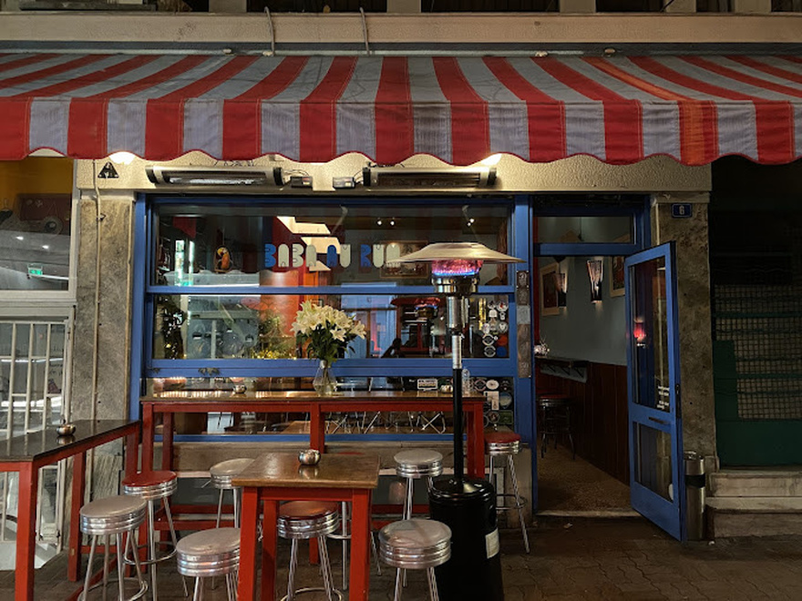 Baba Au Rum: Το μπαρ που αναβίωσε το ρούμι στην Αθήνα