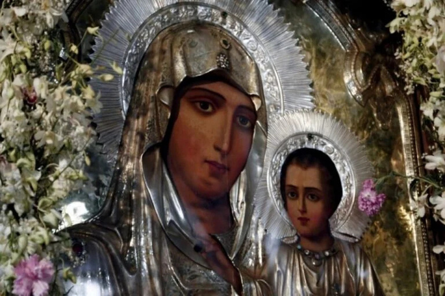 «Τpέμει» η γη από την προφητεία του Αγίου Παϊσίου: «Όποιος στα χέρια του κρατεί λουλούδια για την Παναγία…»