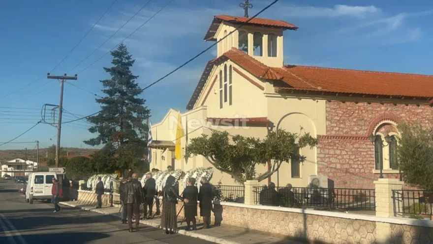 Κιλκίς: Σπαραγμός στην κηδεία του άτυχου κρεοπώλη που έκοψε κατά λάθος τη μηριαία αρτηρία του