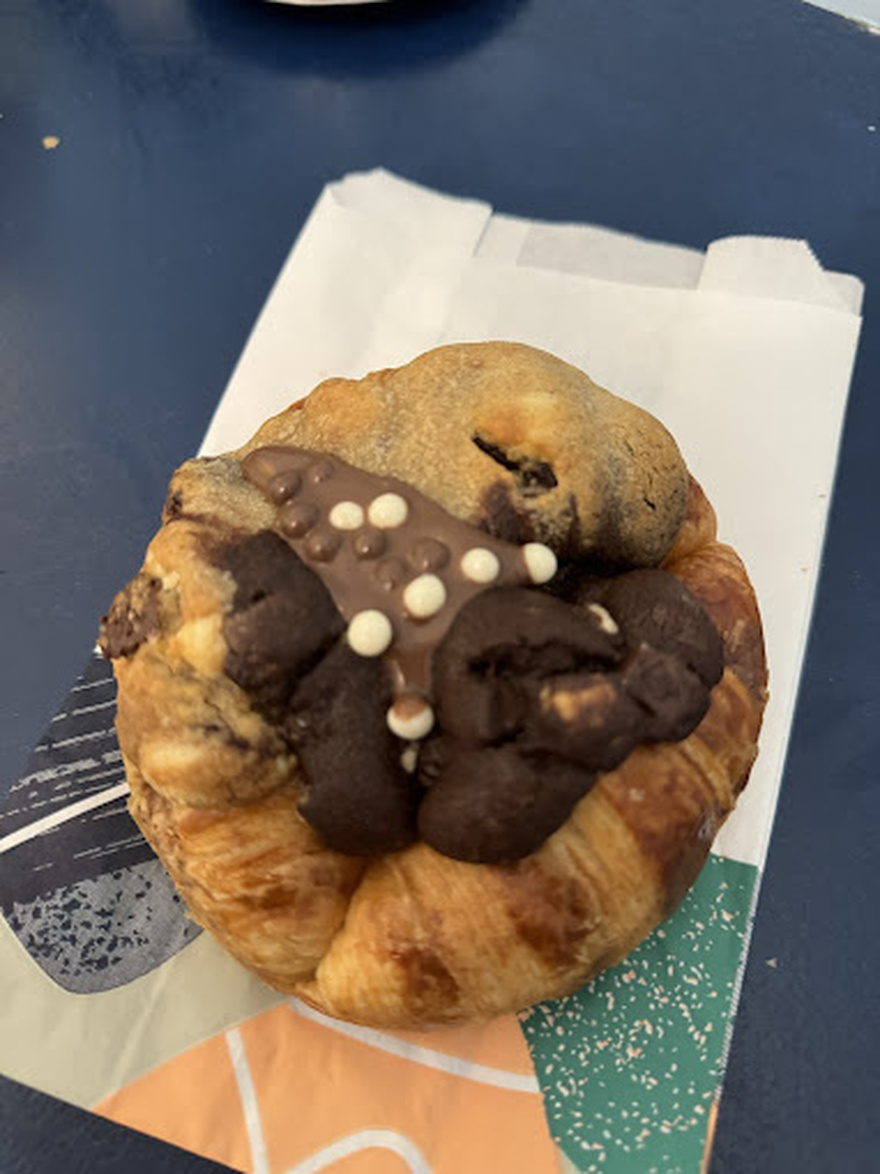 Flaked Croissanterie: Η νέα γευστική συνήθεια που θα αλλάξει τη μέρα σου