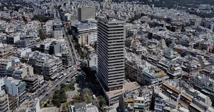 Τραγωδία σε γνωστό bar restaurant στον Πύργο Απόλλων: Νεκρός 25χρονος που έπεσε από τον 24ο όροφο