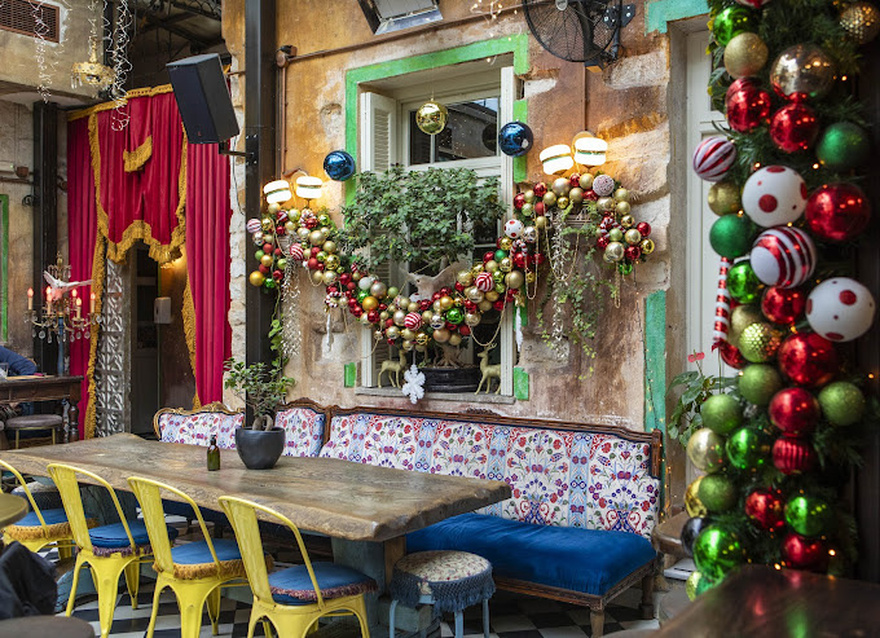 Upupa Epops: Το ατμοσφαιρικό all-day bar στο Κουκάκι